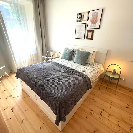 Apartment Cozy Matisa Apartment, Free Parking, Self Check-in *