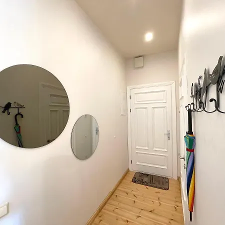 Apartment Cozy Matisa Apartment, Free Parking, Self Check-in *